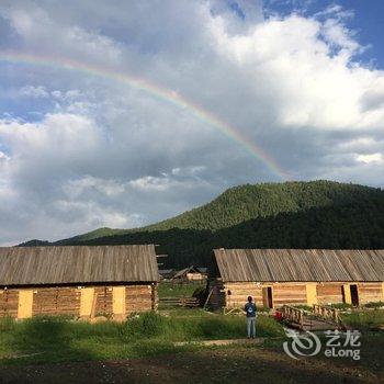 阿勒泰禾木景区归来村舍酒店提供图片