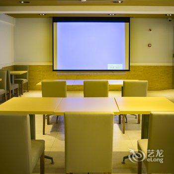 莫泰168(上海嘉定百联购物中心店)酒店提供图片