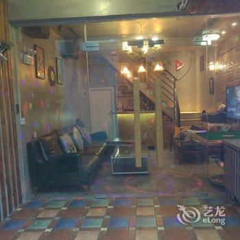 深圳较场尾纸牌屋客栈酒店提供图片