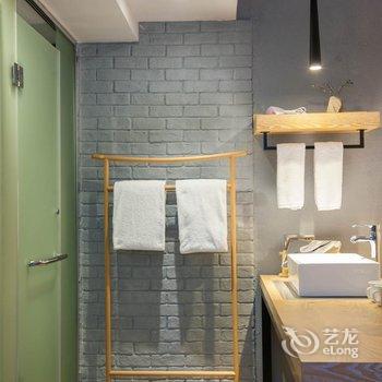 重庆的米空间酒店(观音桥北滨路鎏嘉码头店)酒店提供图片