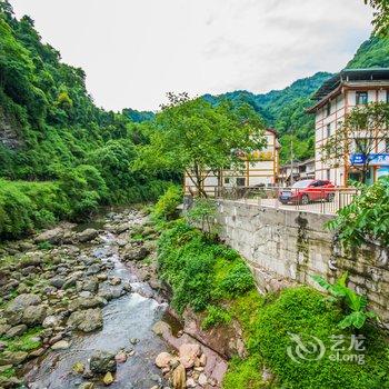 峨眉山蔻蔻一家酒店(QQE家)酒店提供图片