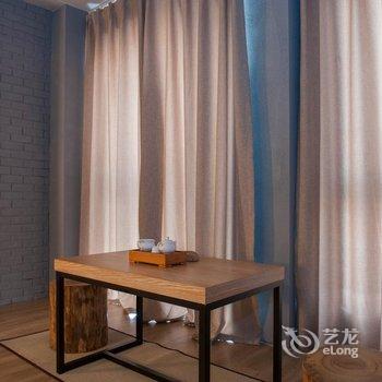 重庆的米空间酒店(观音桥北滨路鎏嘉码头店)酒店提供图片