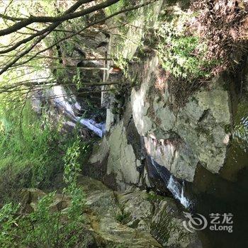 罗田薄刀峰紫雾山庄酒店提供图片