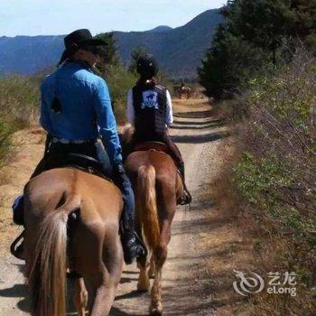 丽江骏逸骑士会度假山庄酒店提供图片