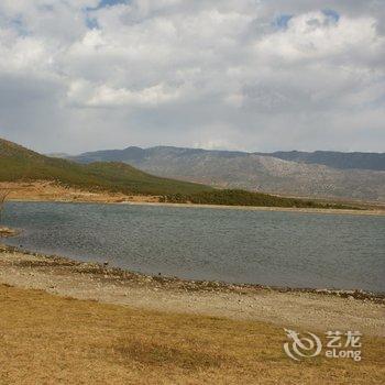 丽江骏逸骑士会度假山庄酒店提供图片