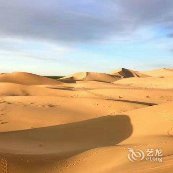 敦煌小城大漠国际沙漠露营基地住宿酒店提供图片