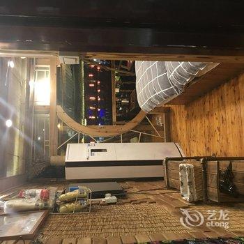 凤凰古童临江吊脚楼客栈酒店提供图片