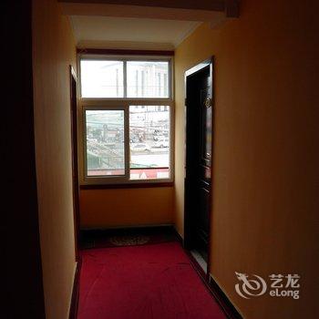 西宁源丰假日宾馆(高原集散中心)酒店提供图片
