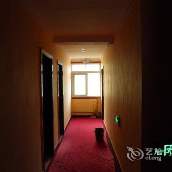 西宁源丰假日宾馆(高原集散中心)酒店提供图片