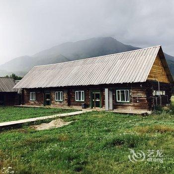 布尔津禾木鹿野乡村旅馆酒店提供图片