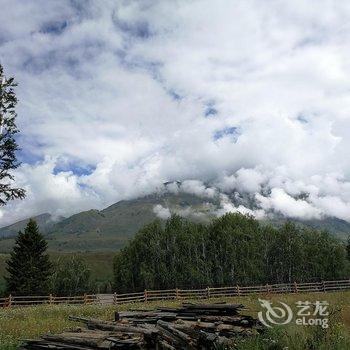 布尔津禾木鹿野乡村旅馆酒店提供图片