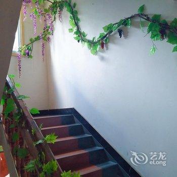 凤凰青木小居酒店提供图片