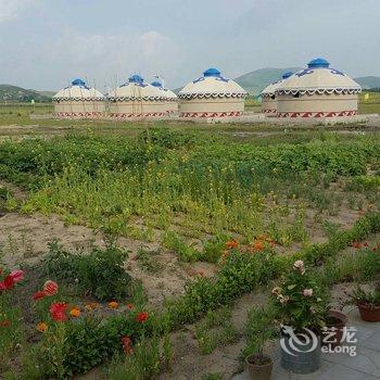 赤峰乌兰布统元宝山休闲度假住宿酒店提供图片