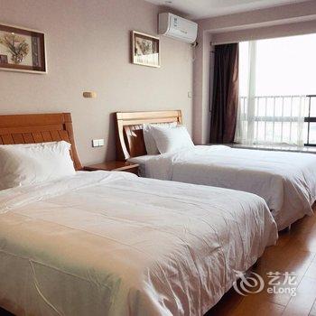 窝趣服务式公寓(绿地滨江汇店)酒店提供图片