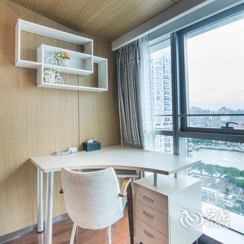 广州尔嘉纳服务式公寓(万科峯汇分店)酒店提供图片