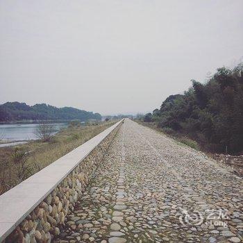 丽水江边小屋住宿酒店提供图片