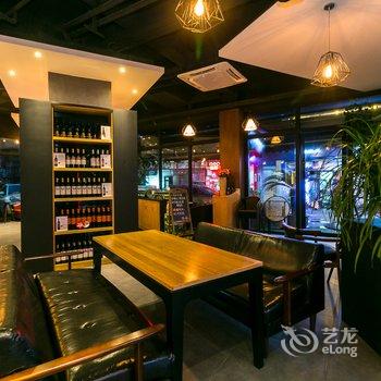 义乌顶伦概念酒店酒店提供图片