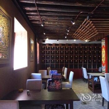 稻城亚丁摩梵文化主题酒店酒店提供图片