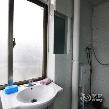 安顺平安家庭旅馆酒店提供图片