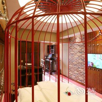 西安钟楼浅时光情侣情趣主题酒店(通化门地铁站店)酒店提供图片