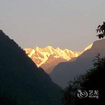 泸定杨佰佬金银山酒店酒店提供图片