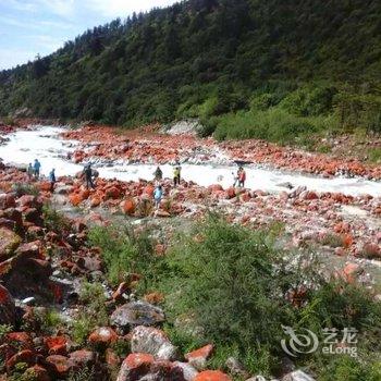 泸定杨佰佬金银山酒店酒店提供图片