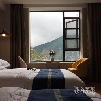 稻城亚丁藏亚文化酒店酒店提供图片