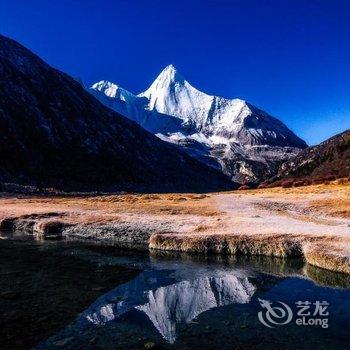 稻城亚丁藏亚文化酒店酒店提供图片