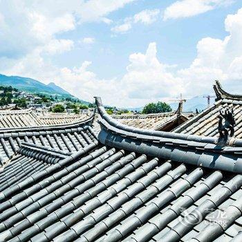 丽江且尚层髅民宿