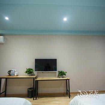 �Ϻ�С����ˮ��Ʒ���޾Ƶ��ṩͼƬ