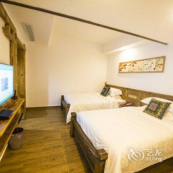 张家界虫二客栈酒店提供图片