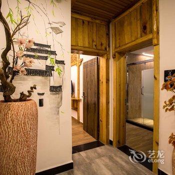 张家界虫二客栈酒店提供图片