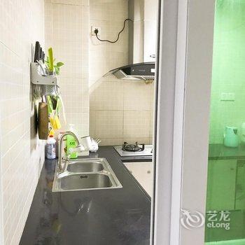 海口伊家小清新度假公寓美丽沙花园店酒店提供图片