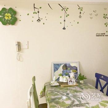 海口伊家小清新度假公寓美丽沙花园店酒店提供图片