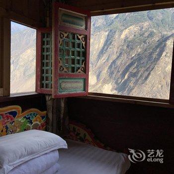 丹巴科若尼藏居酒店提供图片