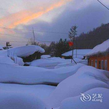 雪乡二浪河时光客栈酒店提供图片