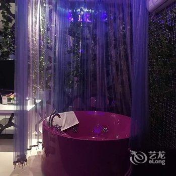 大同万爱情侣主题酒店酒店提供图片