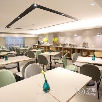 如家商旅酒店(重庆江北机场悦来会展中央公园店)酒店提供图片