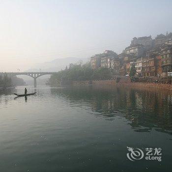 凤凰繁花台江岸宾馆(原迹墨主题酒店)酒店提供图片