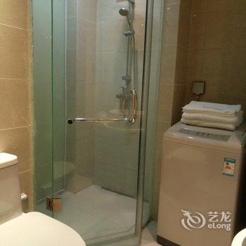 窝趣服务式公寓(绿地滨江汇店)酒店提供图片
