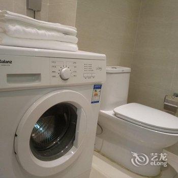 窝趣服务式公寓(绿地滨江汇店)酒店提供图片