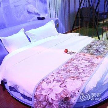 龙海市盈洲情侣主题酒店酒店提供图片