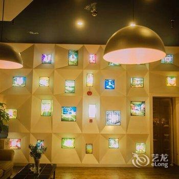 阜阳凤囚凰主题酒店酒店提供图片