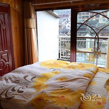 凤凰梦途驿站酒店提供图片