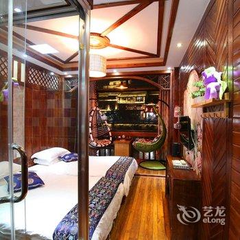 凤凰快乐时光客栈酒店提供图片