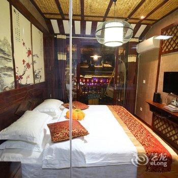 凤凰快乐时光客栈酒店提供图片