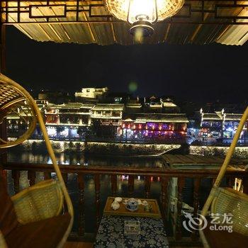 凤凰快乐时光客栈酒店提供图片