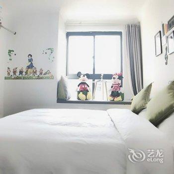 上海稻城民宿酒店提供图片