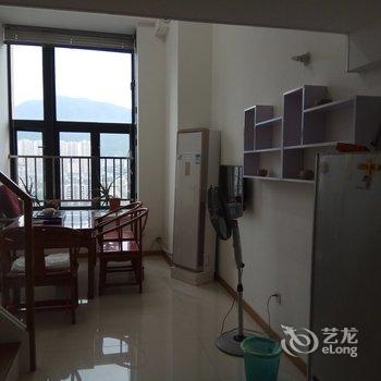 福州五四北泰禾广场复式公寓酒店提供图片
