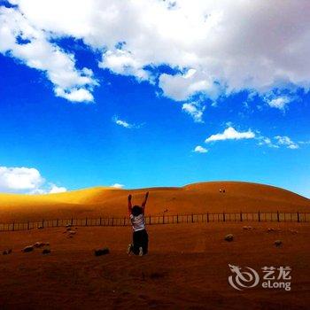 敦煌丝路华荣沙漠露营基地酒店提供图片